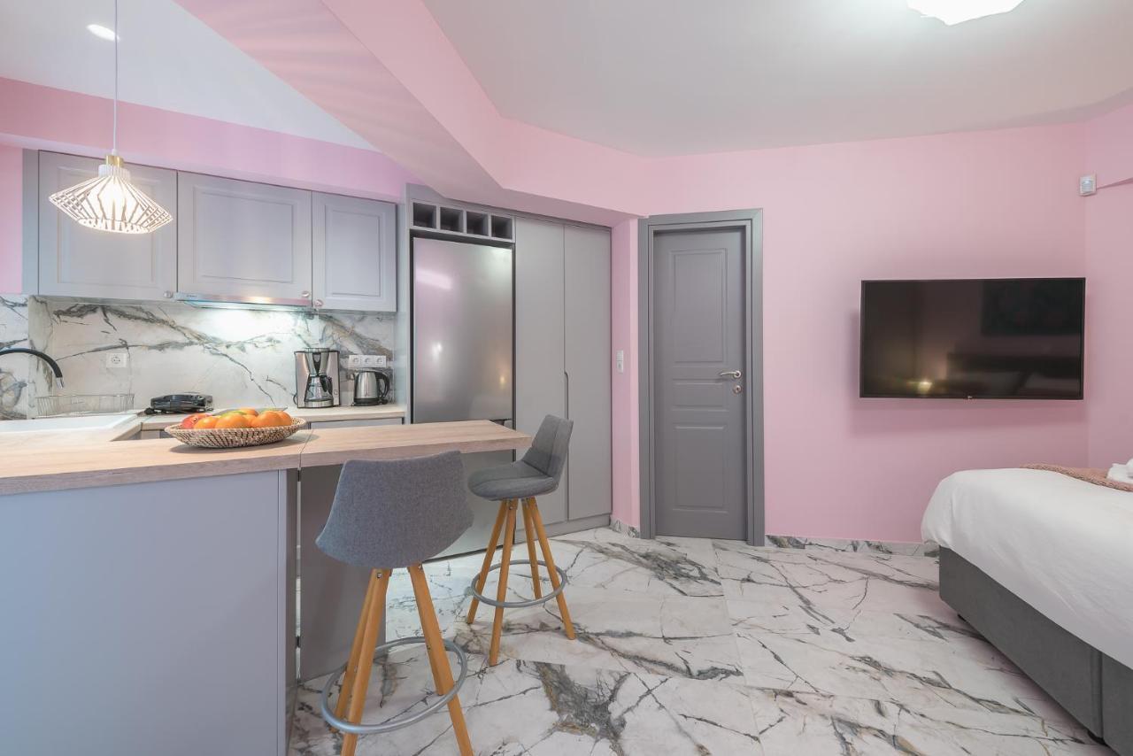 Appartamento The Courtyard Oasis Atene Esterno foto